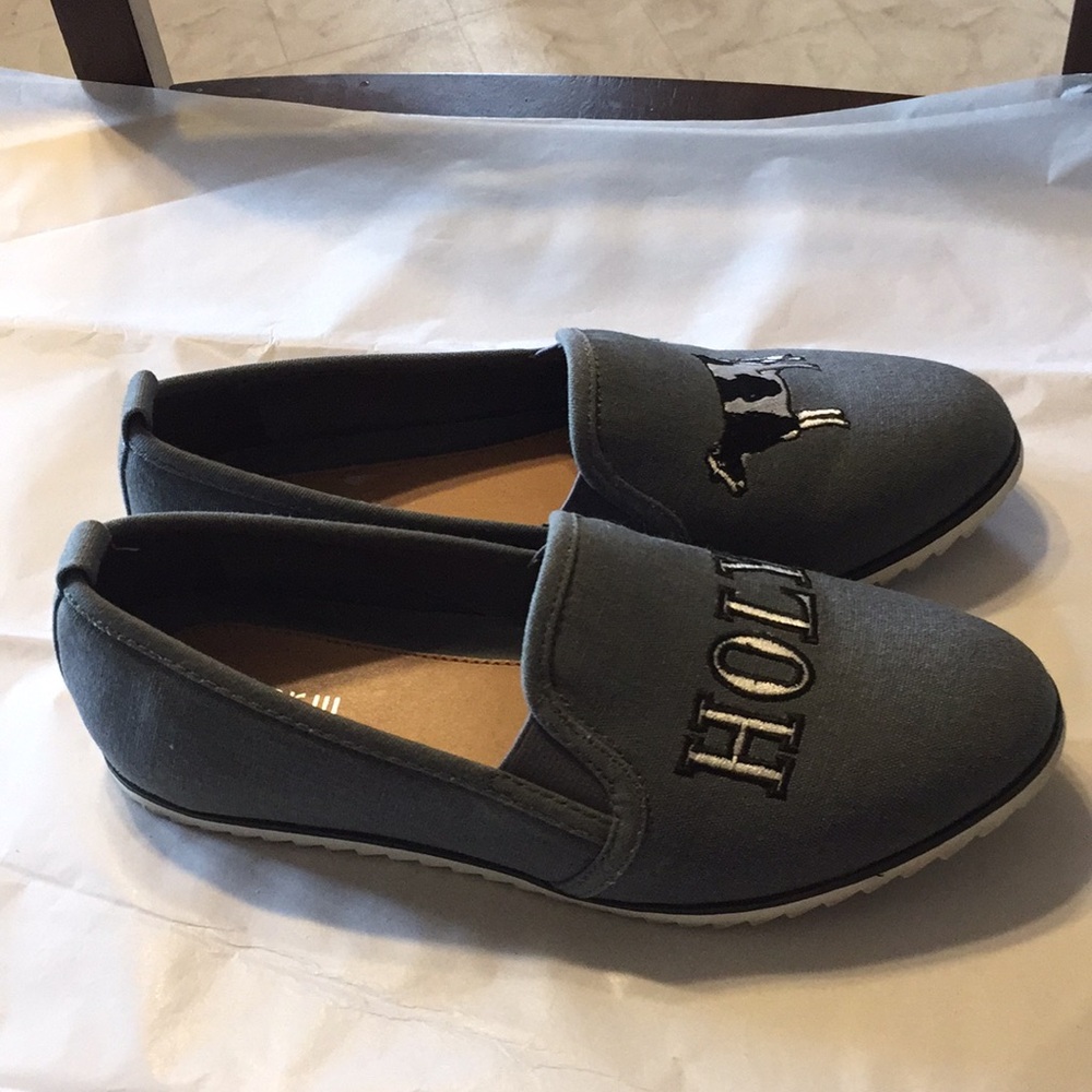 - bar 111 flat shoes size 5.5
